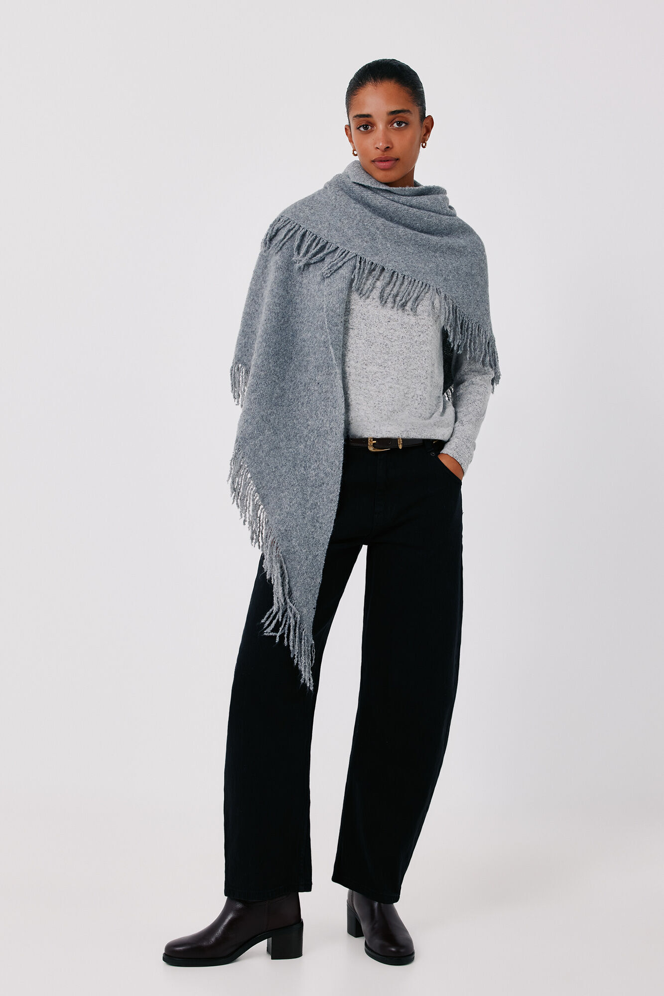 Cortefiel Knit shawl