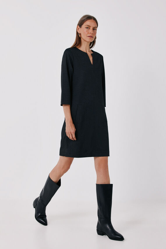 Vestido corto elástico