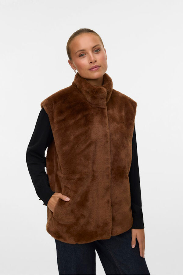 Vero Moda Colete de pele de gola alta Castanho