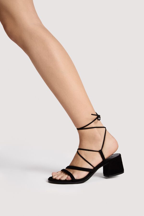 Bryan Stepwise Sand&aacute;lia de salto largo Preto