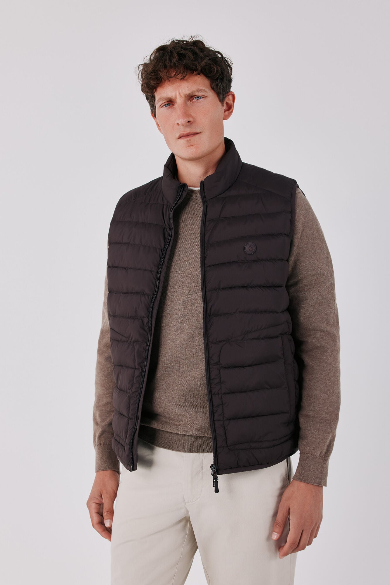 Cortefiel Ultralight puffer gilet