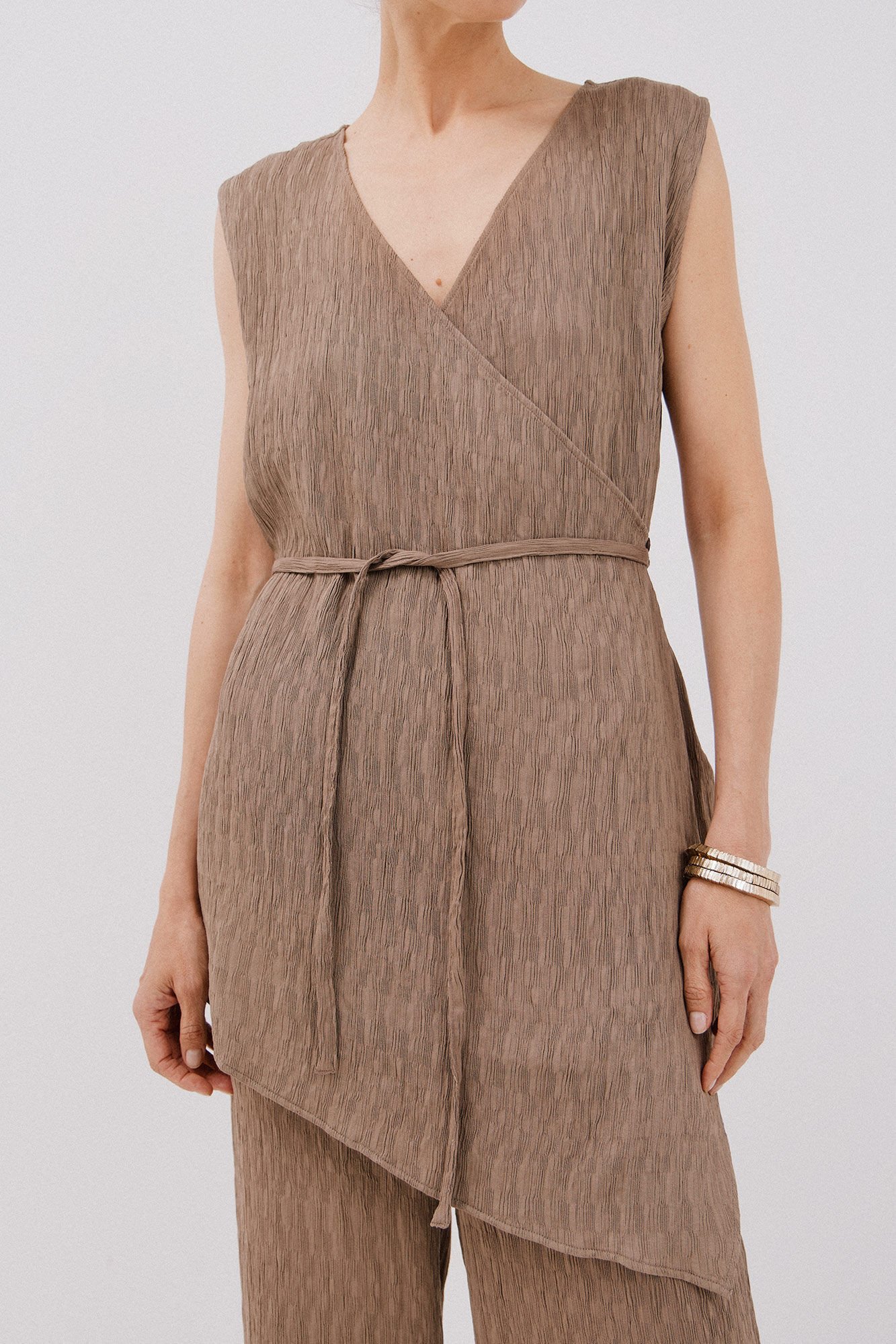 Cortefiel Asymmetrical textured top