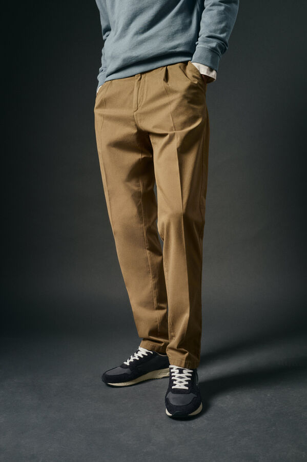 OOTO Pantalón chino pinzas Marrón