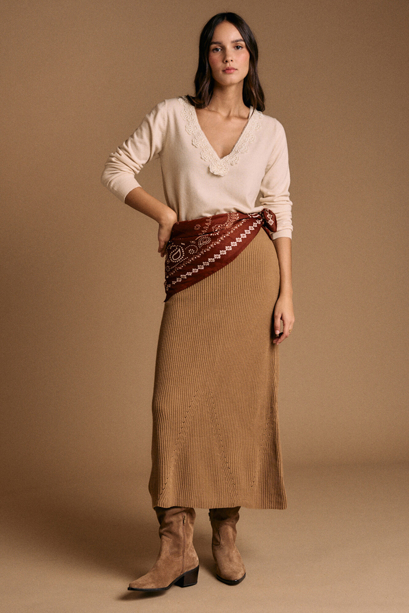 Pol&iacute;n Et Moi Saia longa Miressa