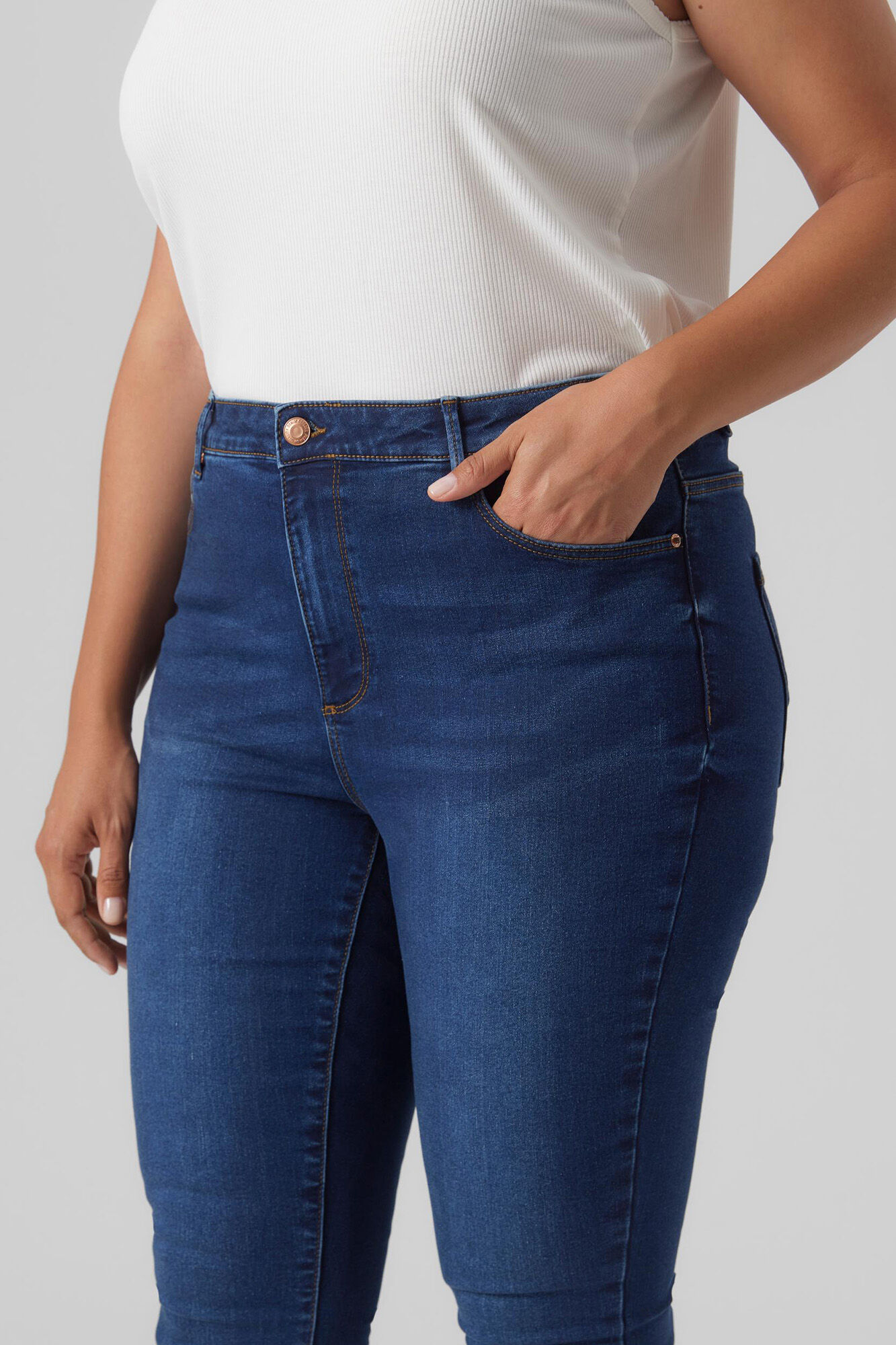 Vaquero pitillo talla grande Pantalones vaqueros de mujer Cortefiel