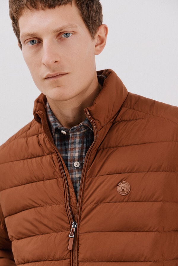 Cortefiel Ultra-light quilted jacket Brown