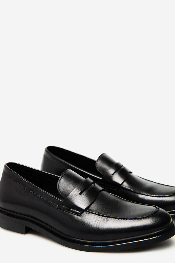 Cortefiel Mocassins elegante de pele Preto
