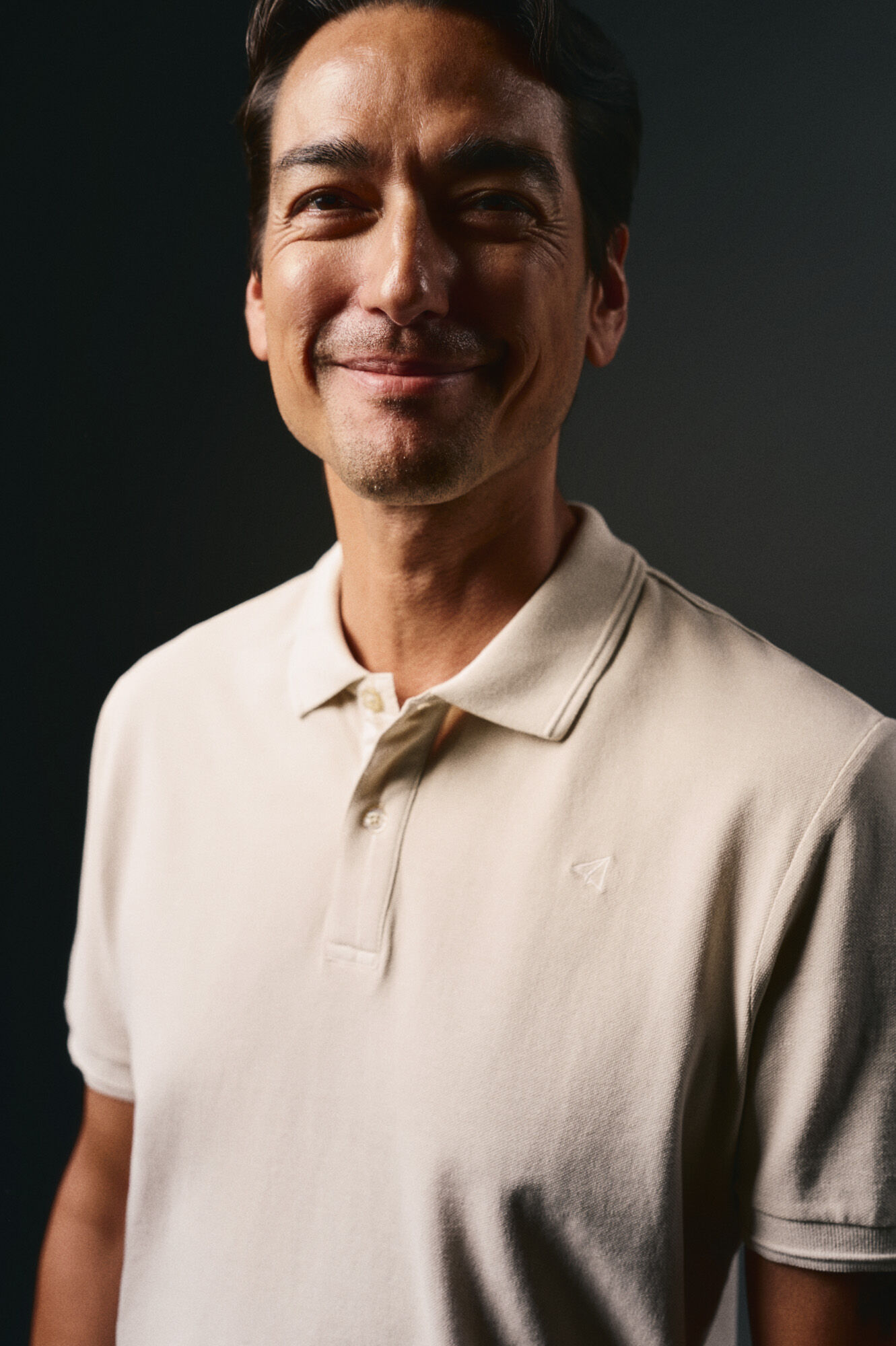 OOTO Camisa polo piqu&eacute; lavada com bordado de avi&atilde;o