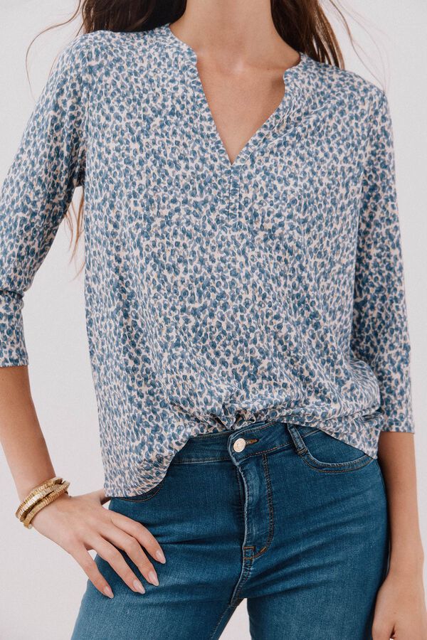 Cortefiel Camiseta básica escote mão Estampado azul