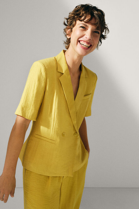 Blazer de mujer de manga corta