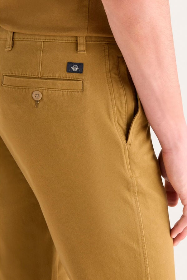Dockers Cal&ccedil;as chino slim Ultimate Tostado