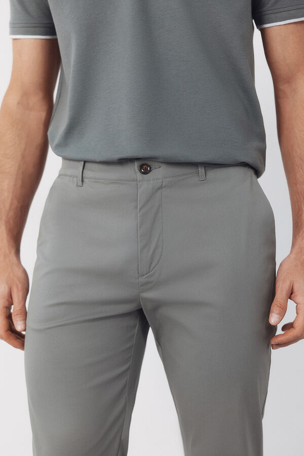 Cortefiel Pantal&oacute;n chino t&eacute;cnico slim Kaki