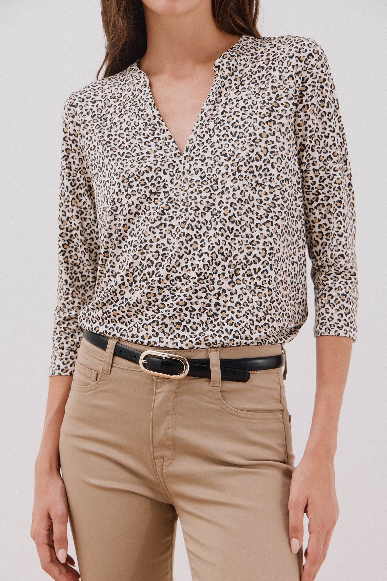 Cortefiel Basic mandarin neckline -shirt