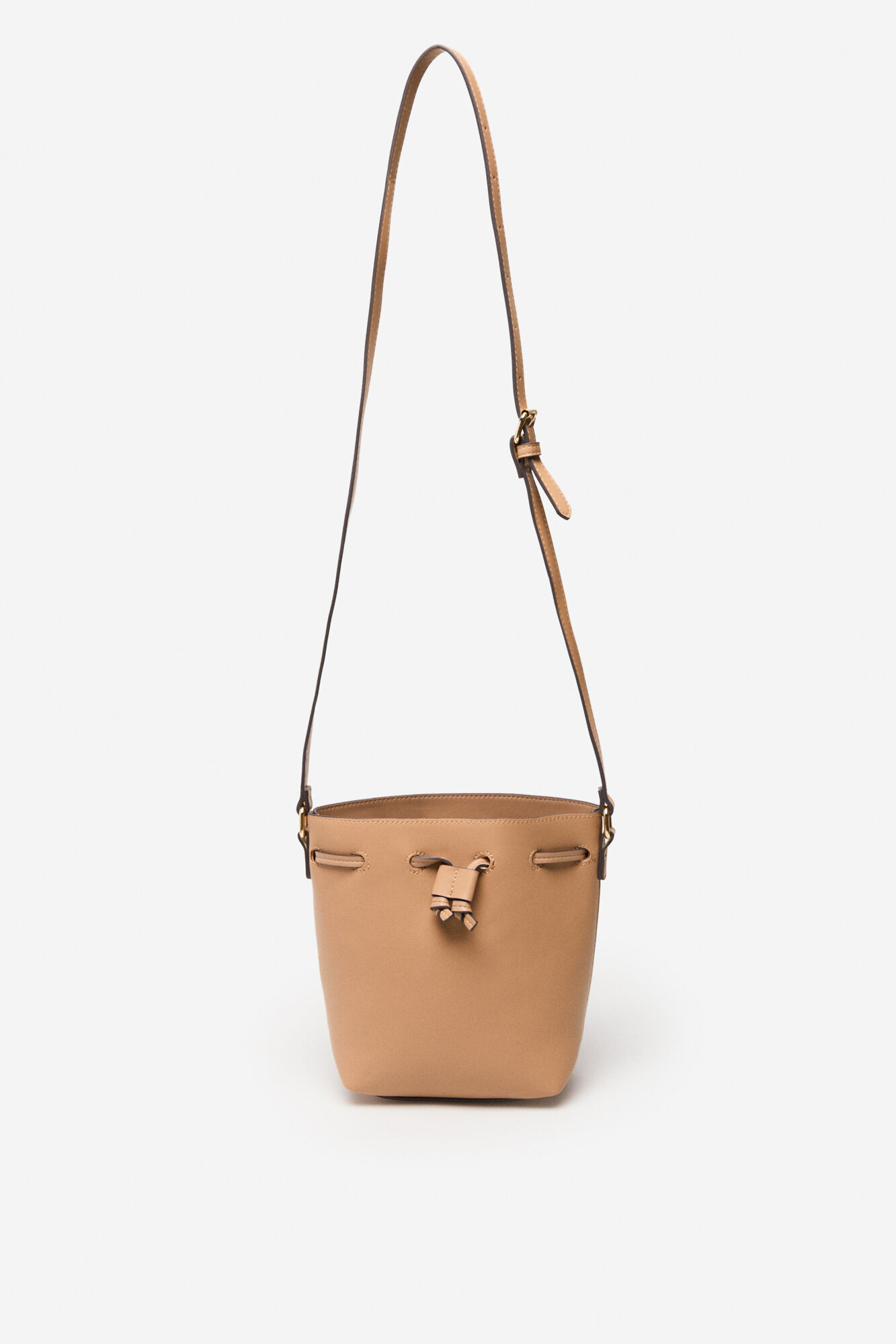 Bolso bucket mini Bolsos de mujer Cortefiel