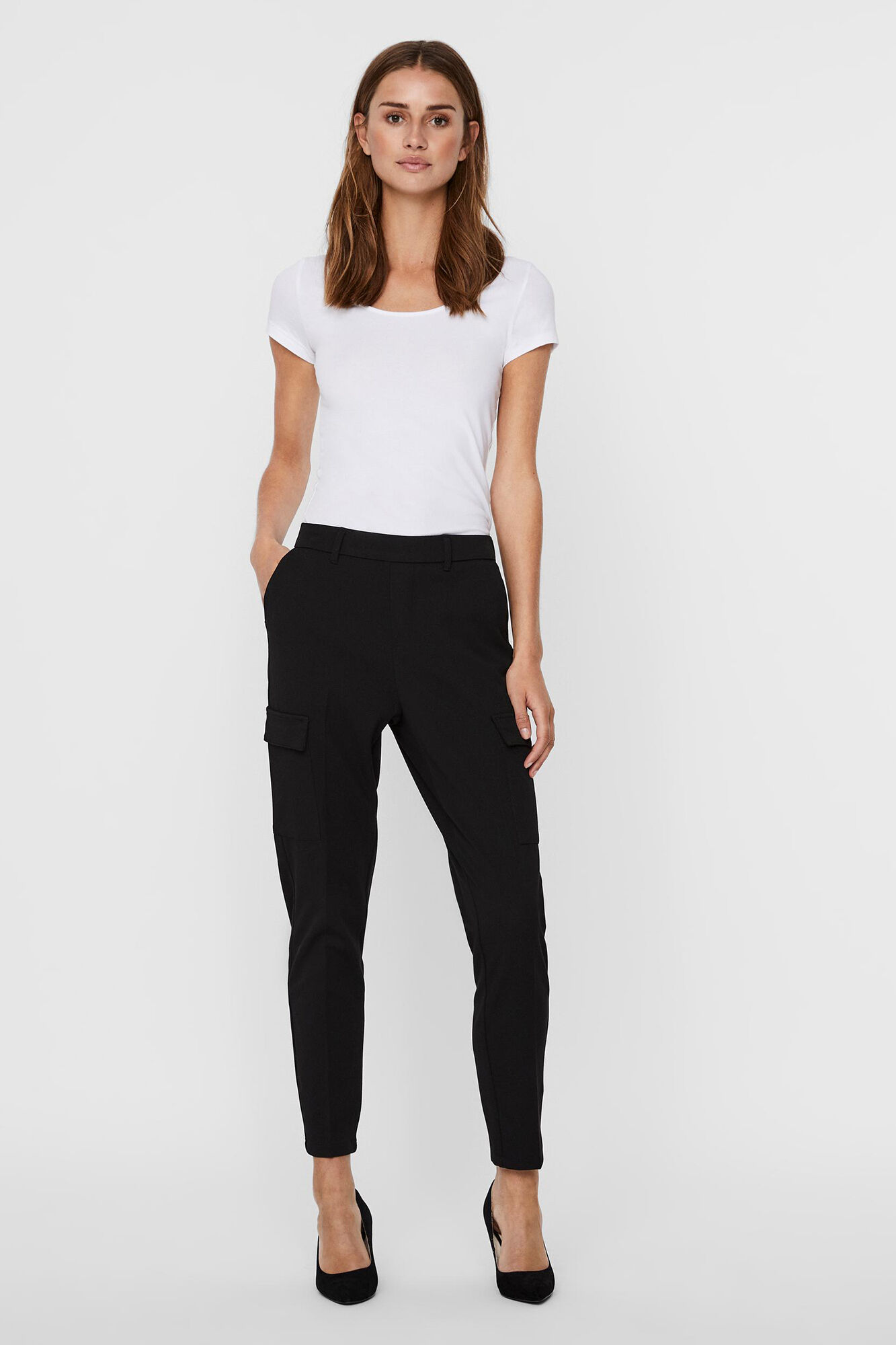 Pantalon cargo tobillero Pantalones de mujer Cortefiel