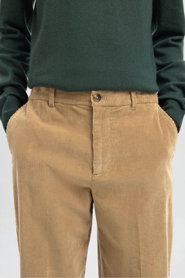 Selected Calça de veludo cotelê com caimento relaxado  Castanho