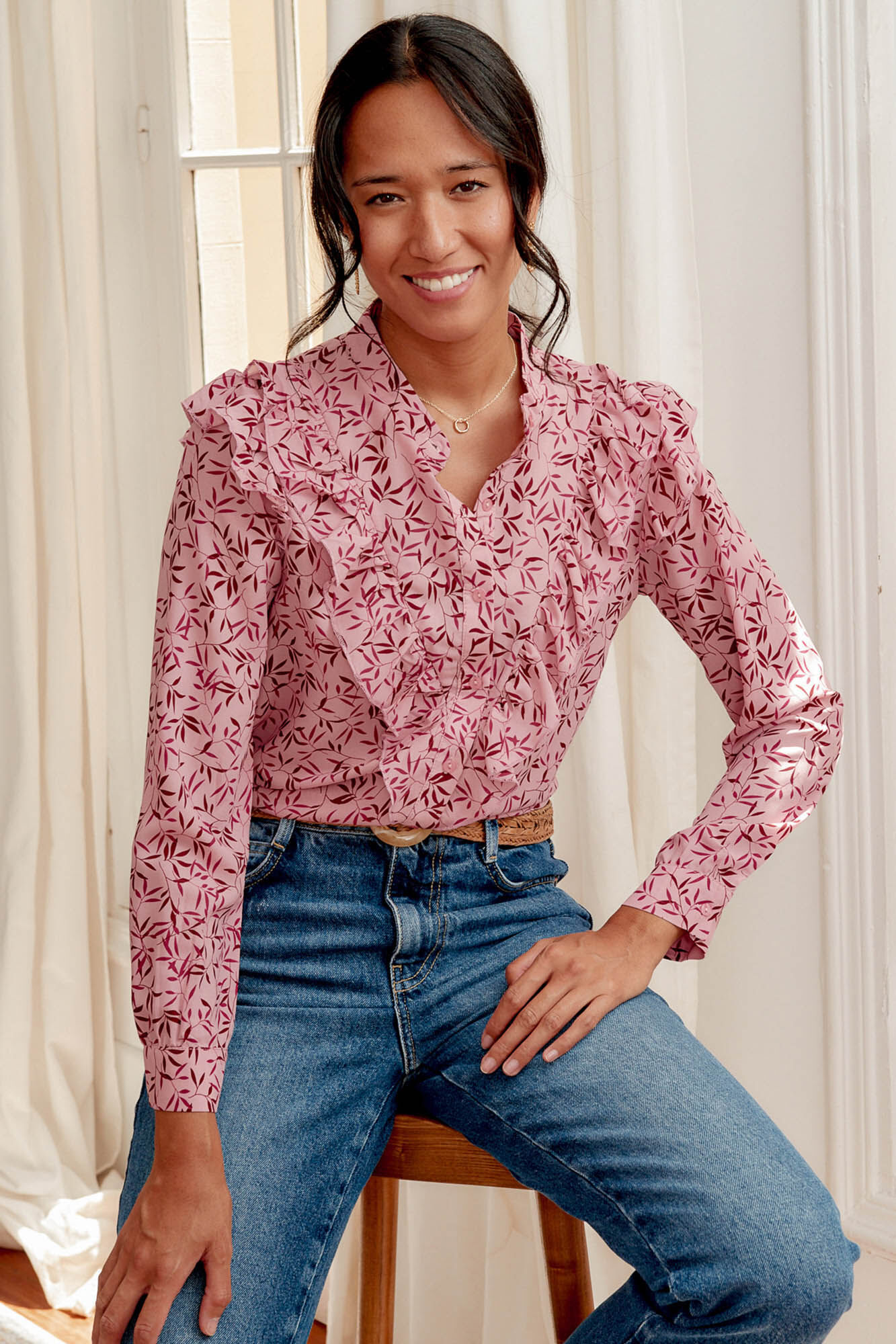 Blusa con volante en la cintura best sale