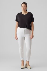 Vero Moda Curve Jeans slim tamanho grande