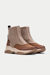 Cortefiel Trainer boot with chunky sole Beige