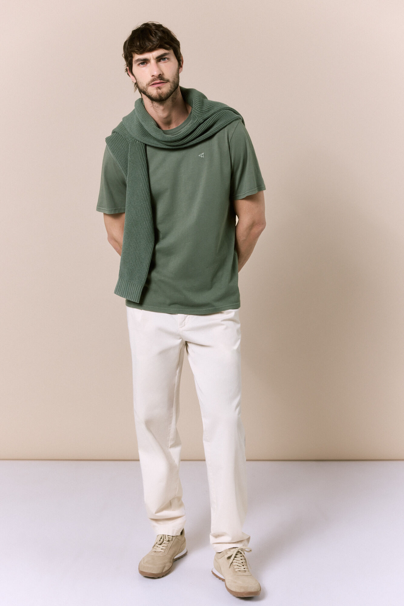 OOTO T-shirt b&aacute;sica lavada