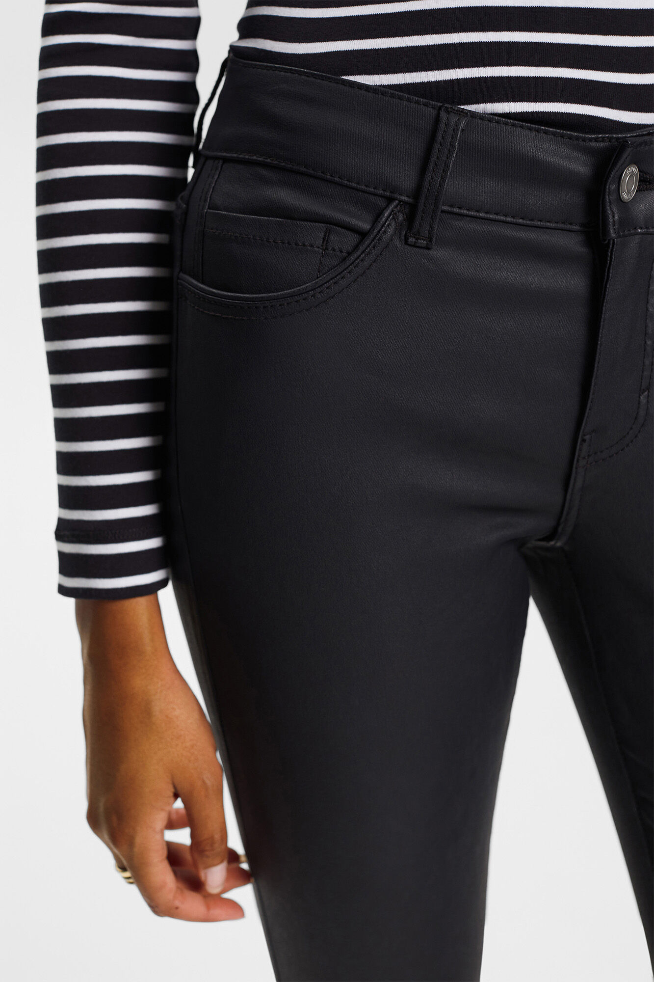 Pantalón sales encerado cortefiel