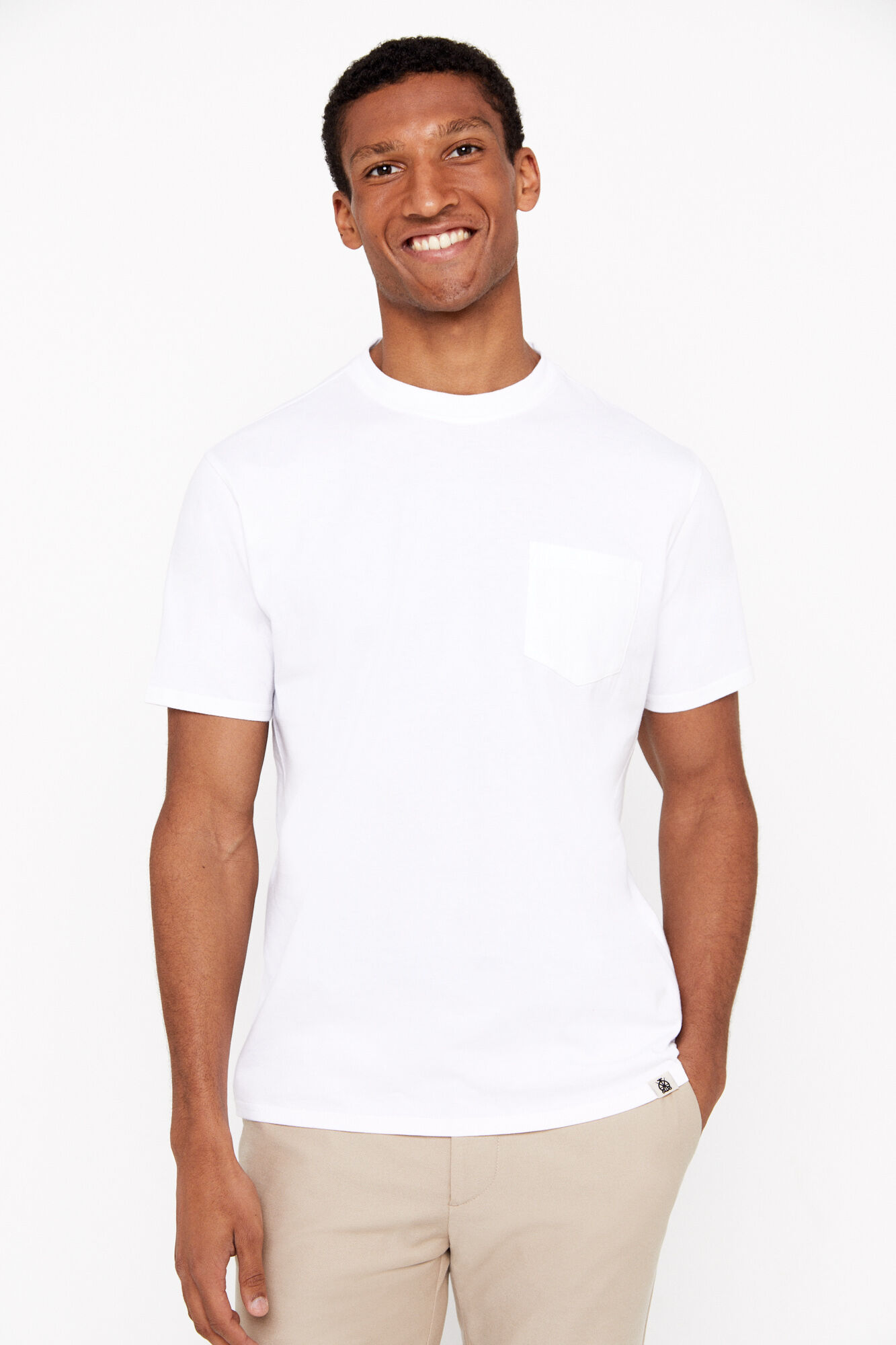 Camiseta blanca 2025 con bolsillo hombre