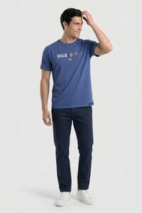 Valecuatro T-shirt modelo Valecuatro