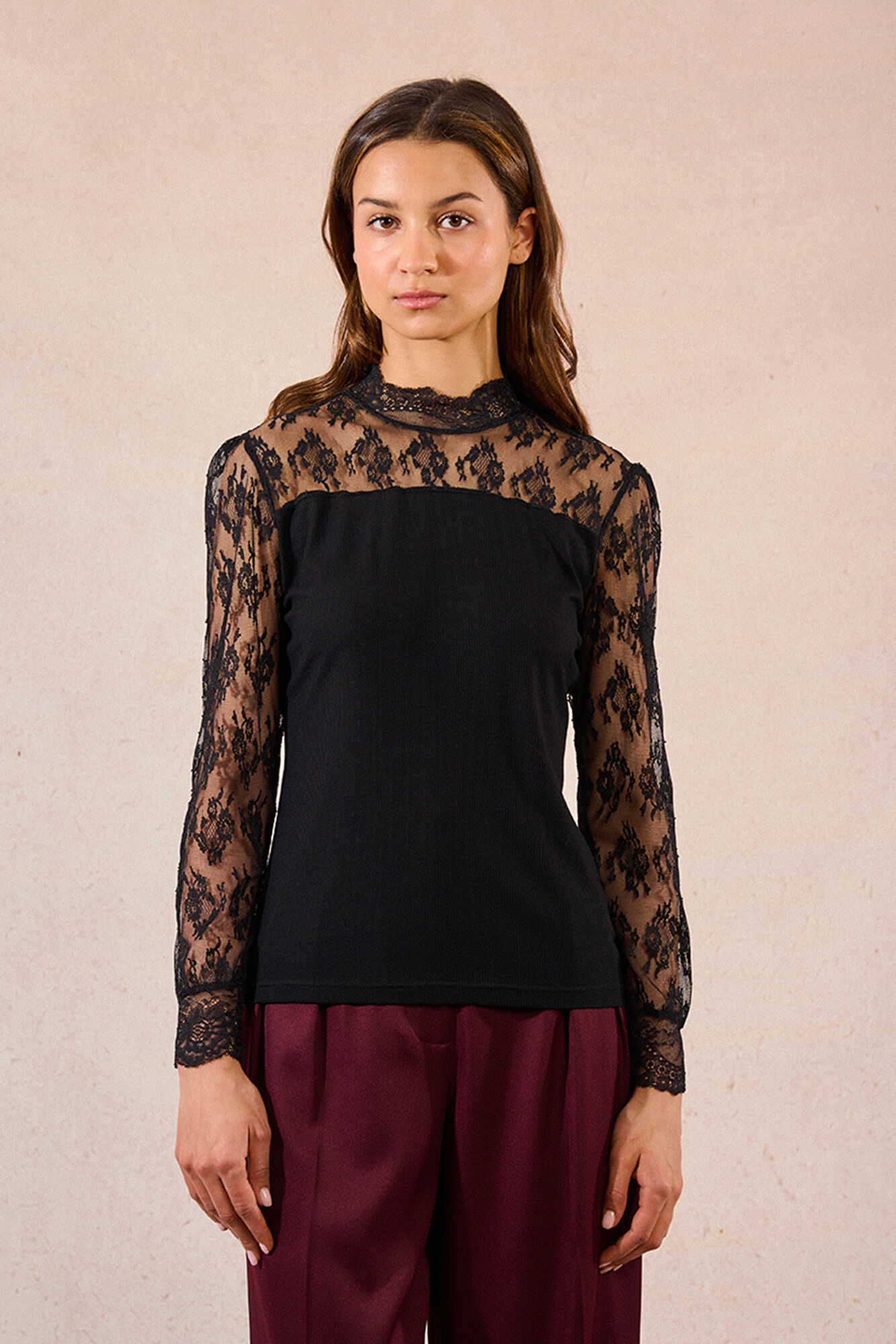 Molly Bracken Top de manga larga detalles de encaje