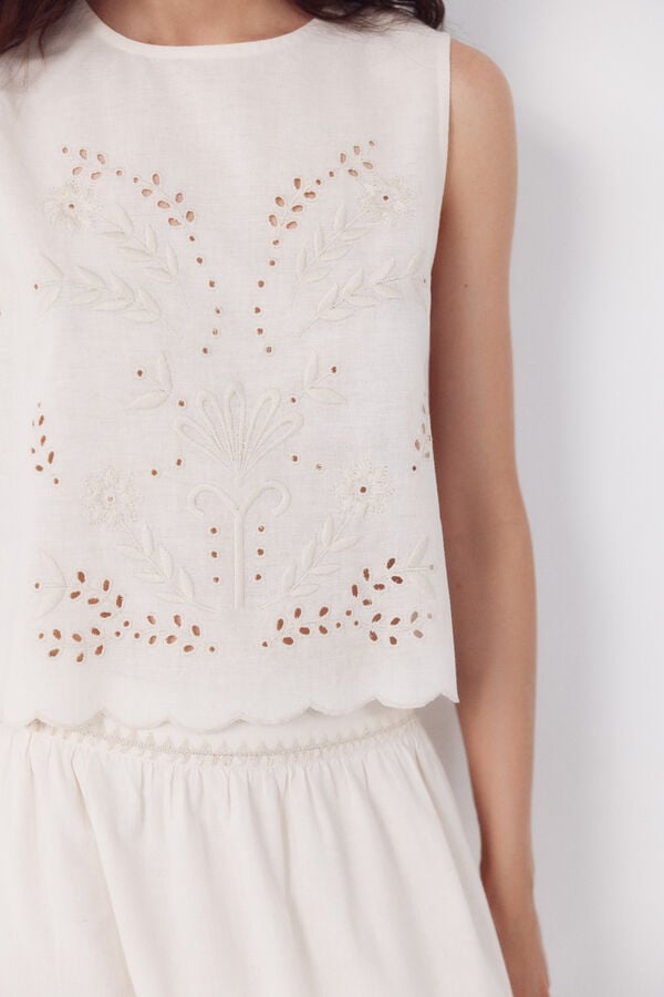 Cortefiel Embroidered top Printed beige