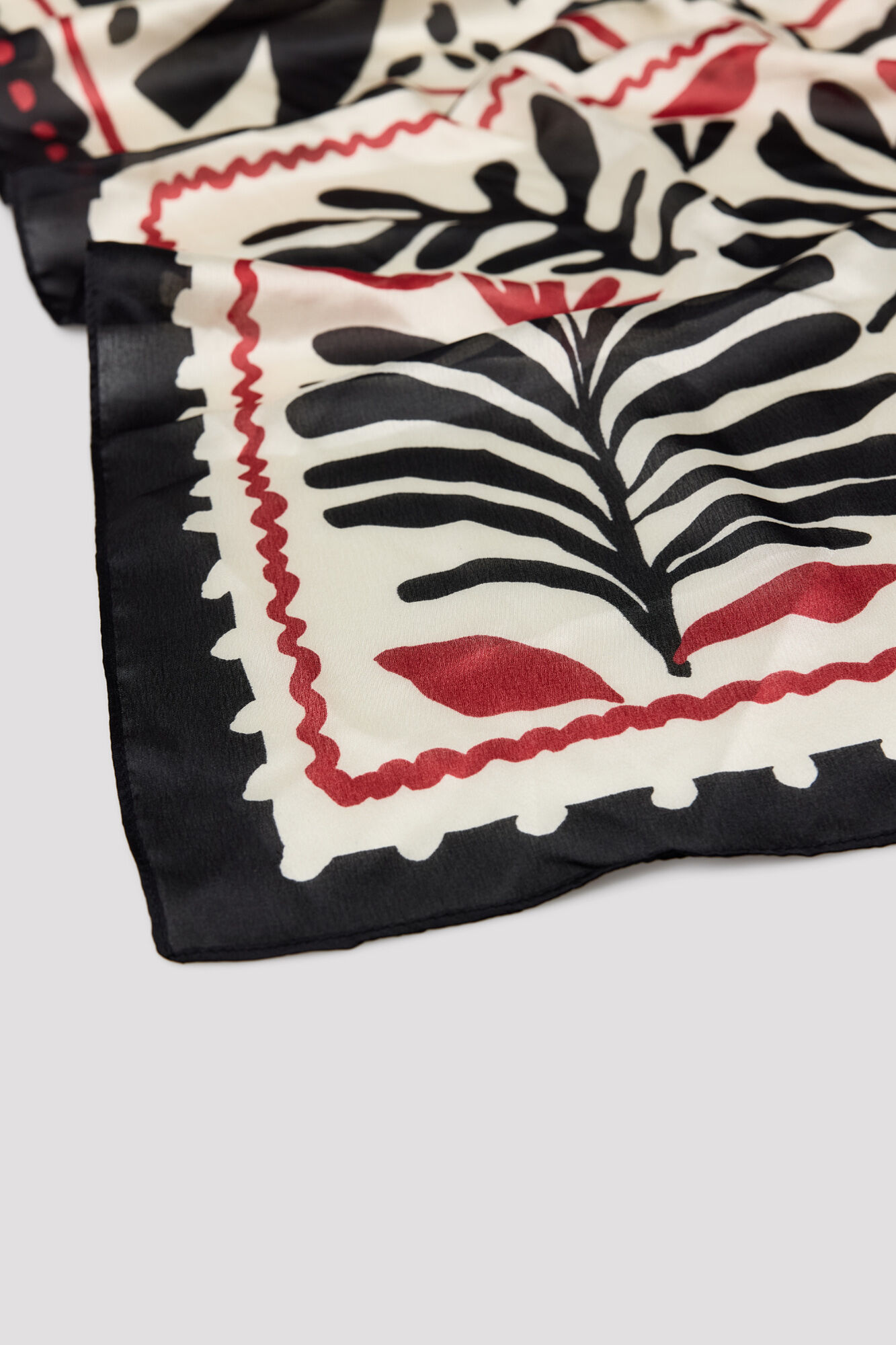 Cortefiel Palm tree scarf