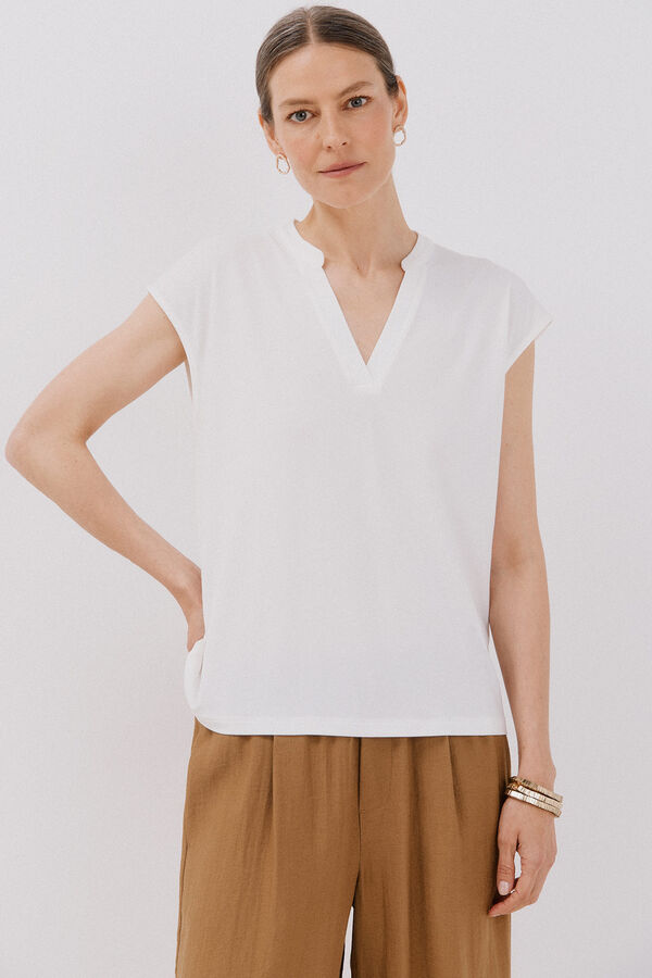 Cortefiel Basic mandarin collar t-shirt denied White
