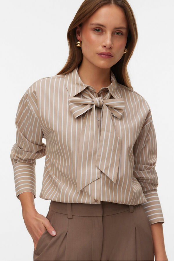 Vero Moda Camisa com laçada na gola Castanho