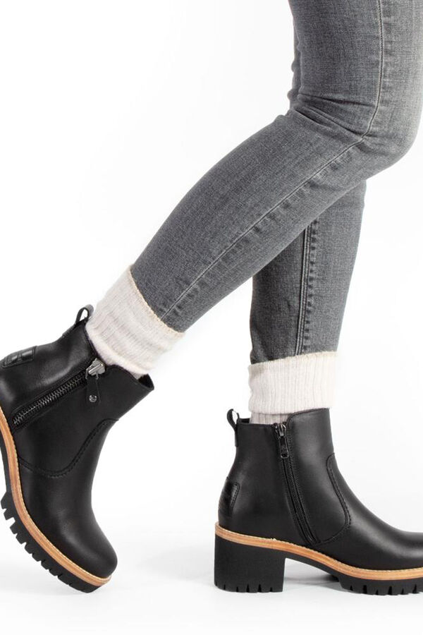 Cortefiel Leather boots with leather lining Black