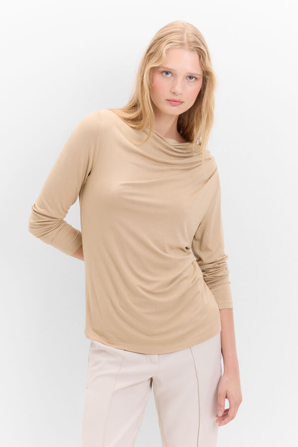 Cortefiel T-shirt with pleats on the shoulder Beige