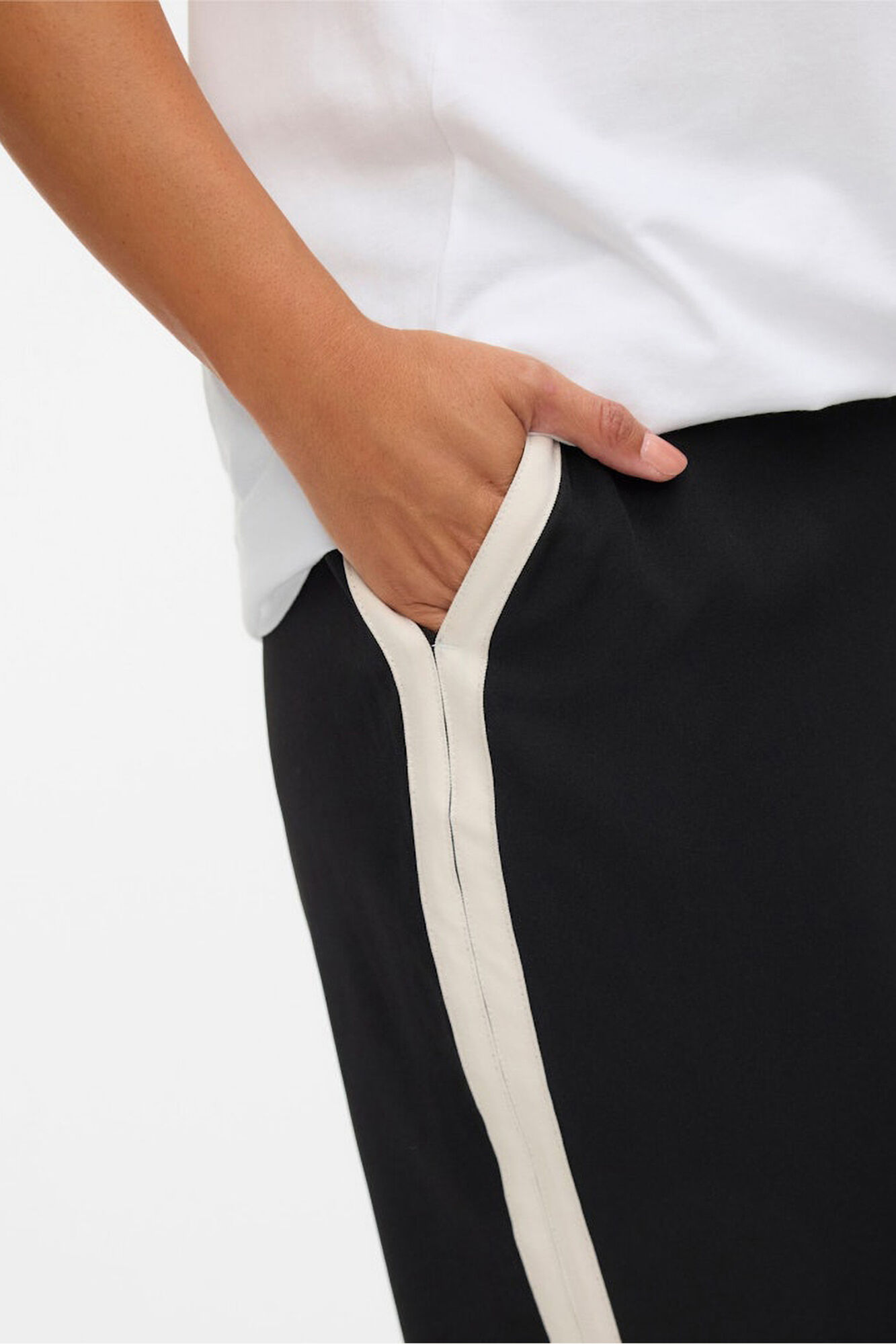 Vero Moda Curve Cal&ccedil;a de cintura el&aacute;stica plus size