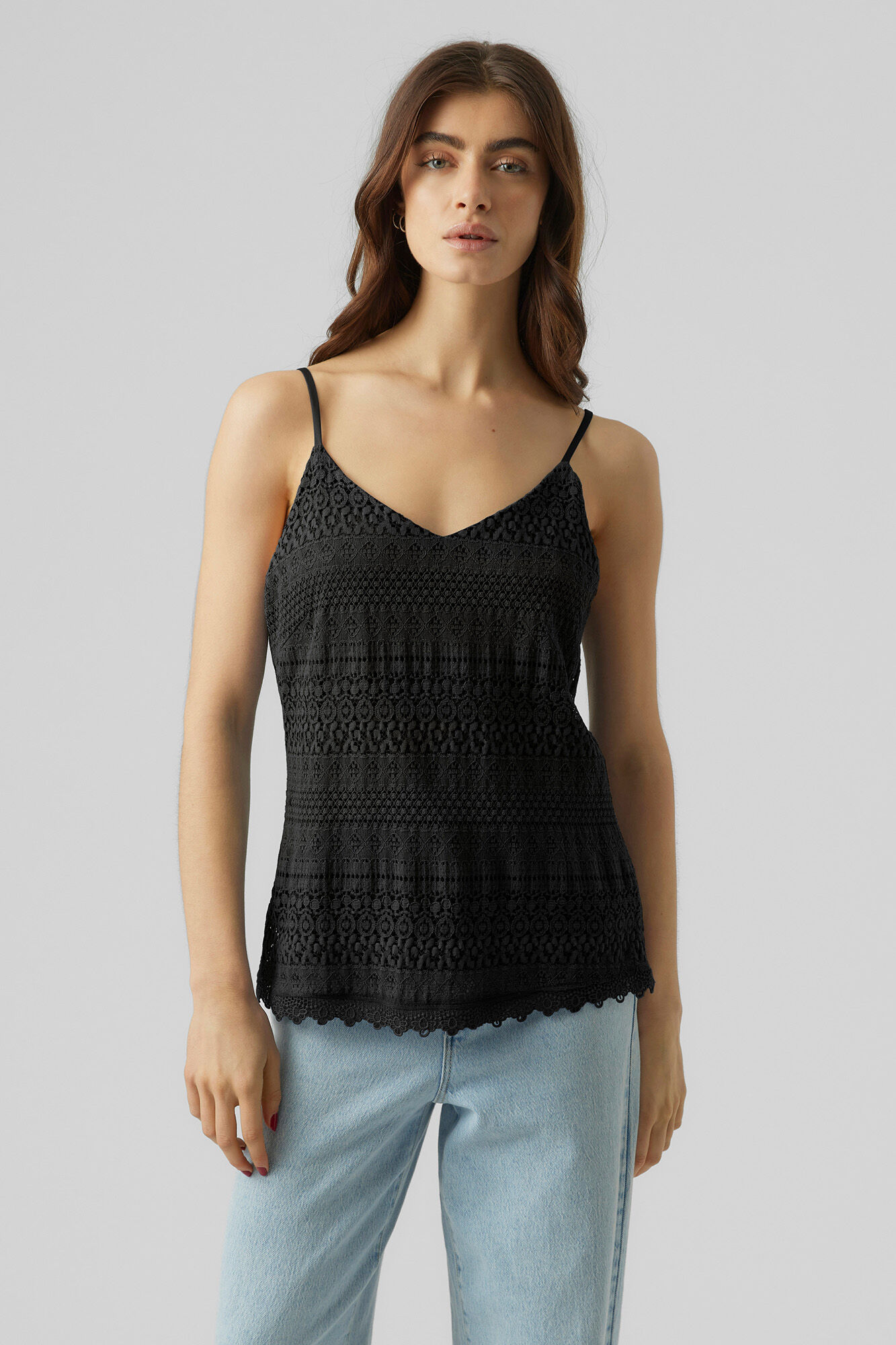 Vero Moda Top de al&ccedil;as com renda