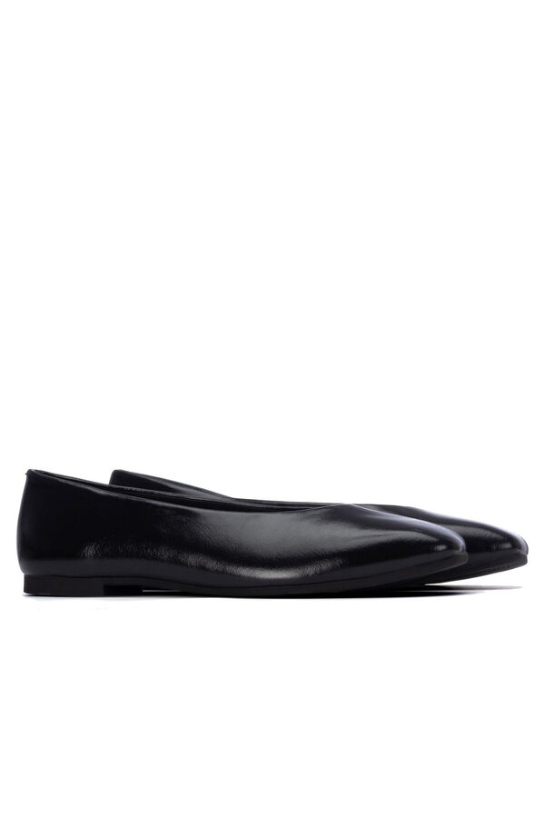 XTI Sabrinas rasas de bico quadrado Preto
