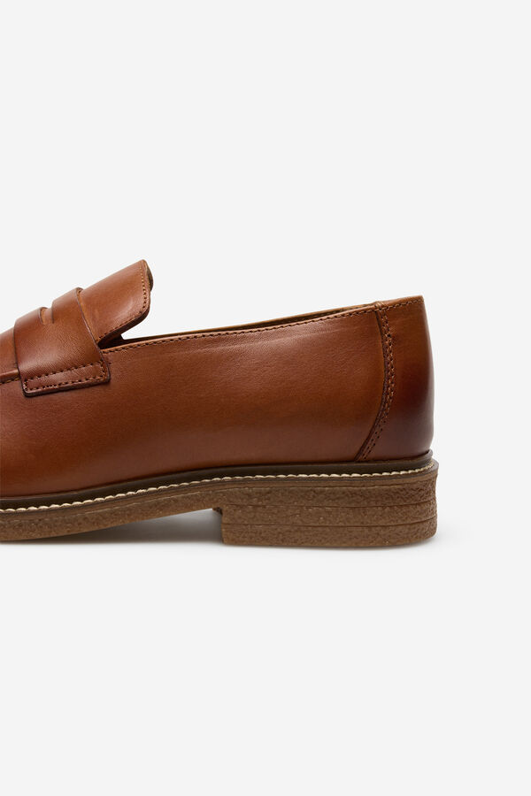 Cortefiel Leather loafer Camel