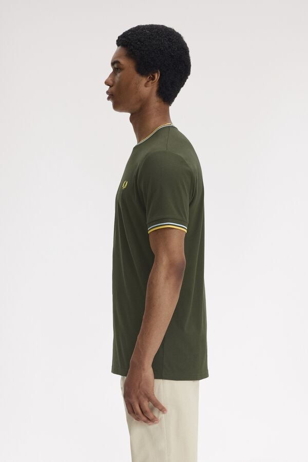 Fred Perry T-shirt com debruado com duas riscas Verde