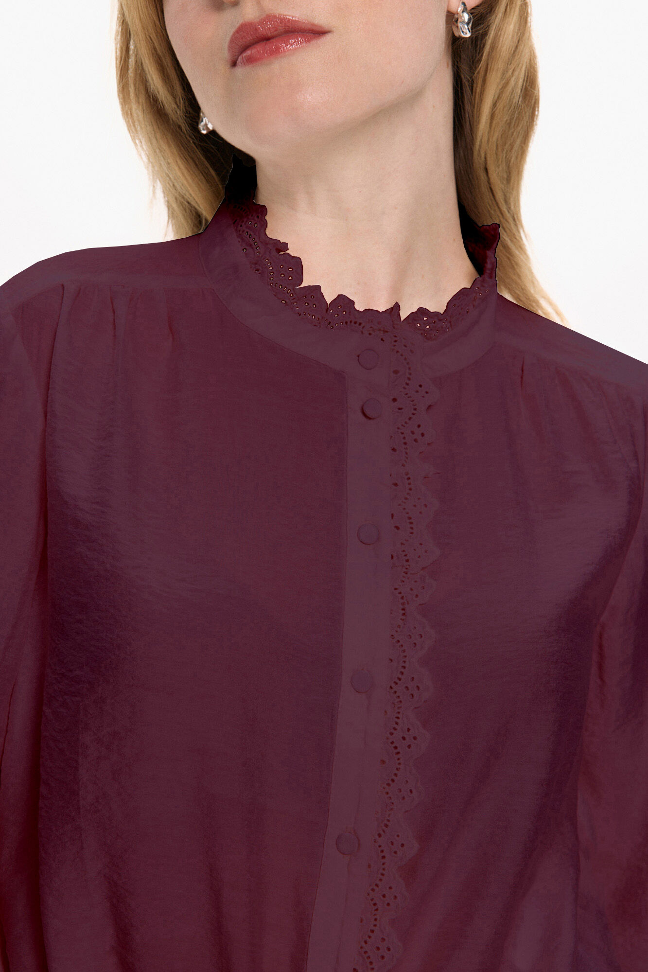 Vila Blusa de manga comprida com bordado ingl&ecirc;s