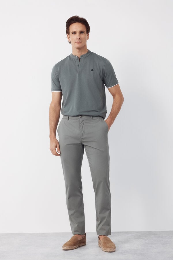 Cortefiel Pantal&oacute;n chino t&eacute;cnico slim Kaki
