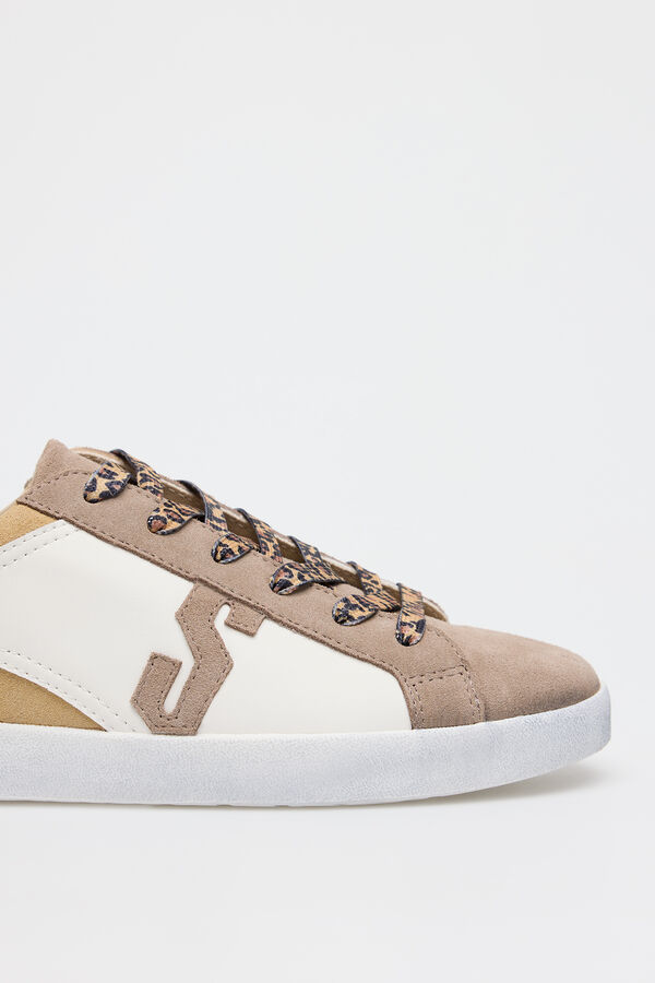 Cortefiel Leather sneaker Ivory