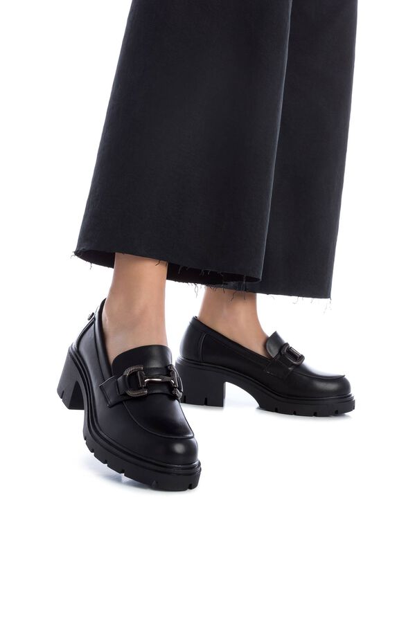 XTI Mocassim feminino Preto