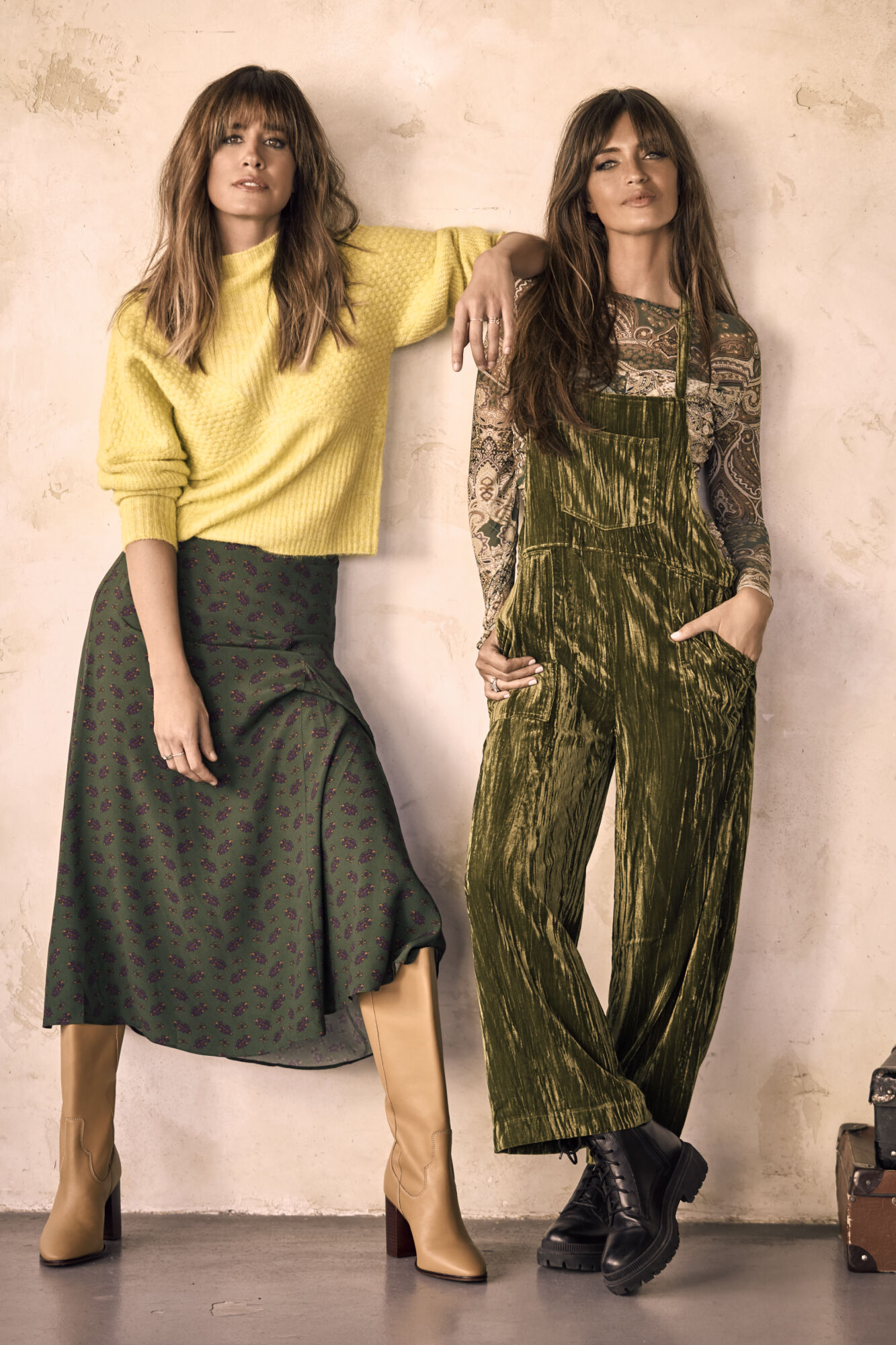 Mono terciopelo verde sale