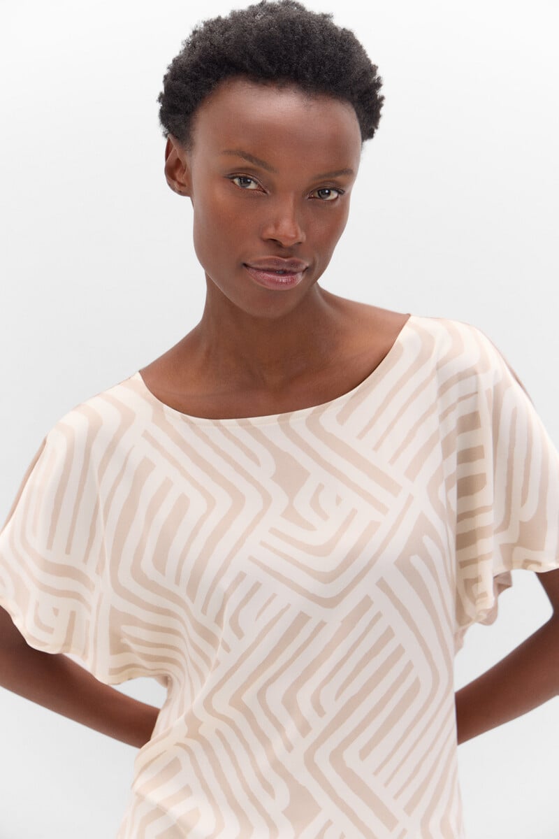 Cortefiel Camiseta satinada estampada