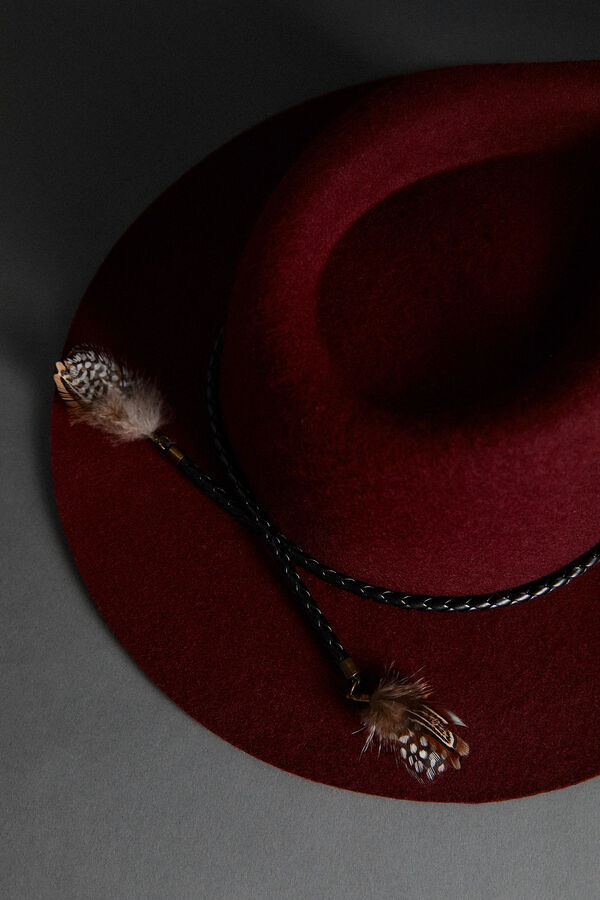 Cortefiel Sombrero de lana con plumas Granate