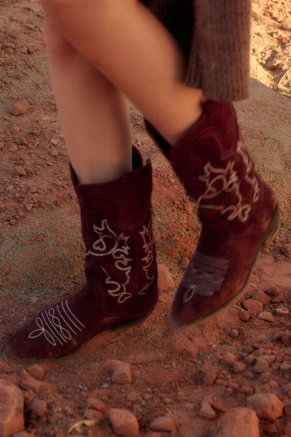 Cortefiel Stitched cowboy boot Maroon