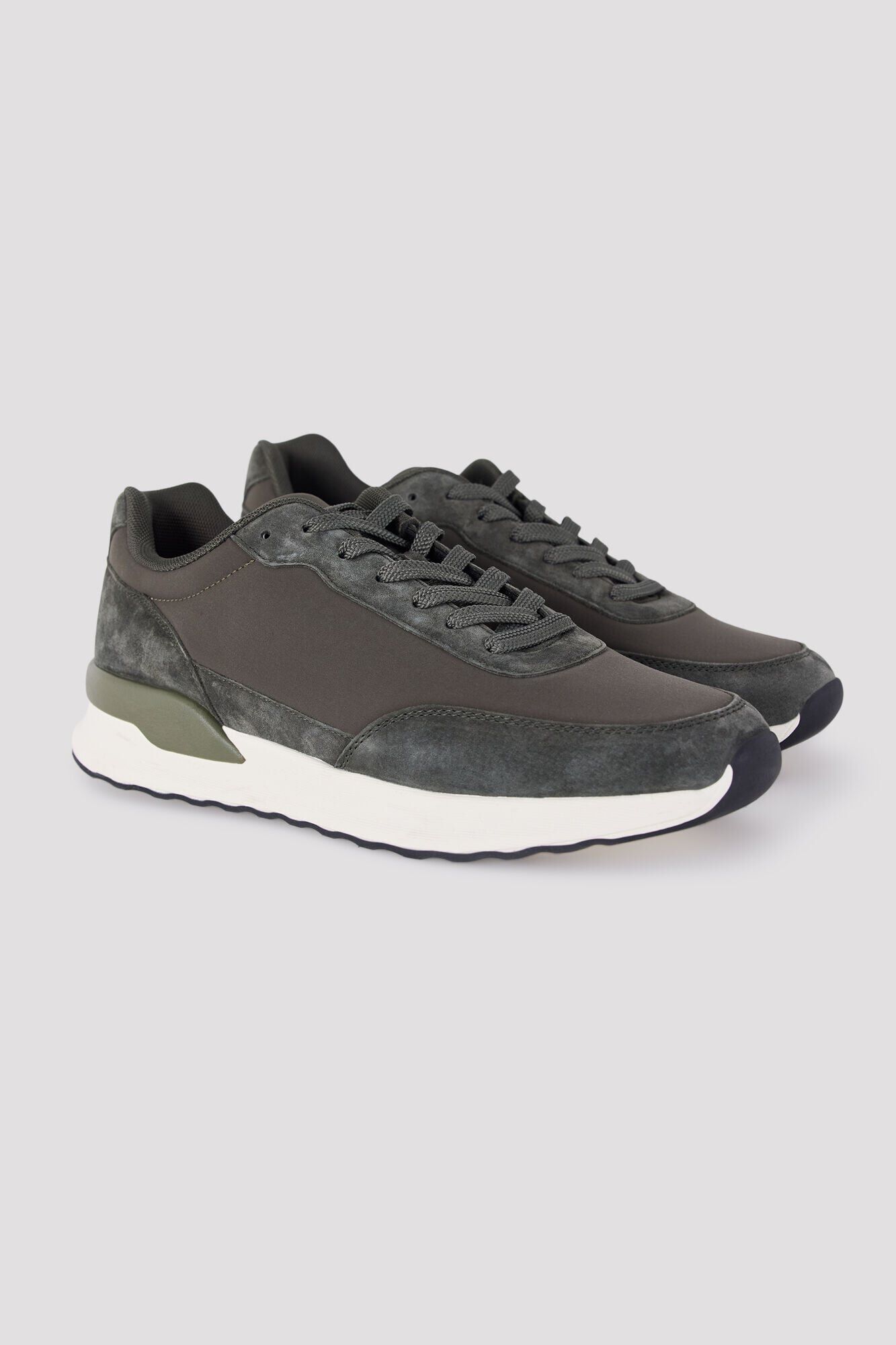 Cortefiel Leather and textile sneaker