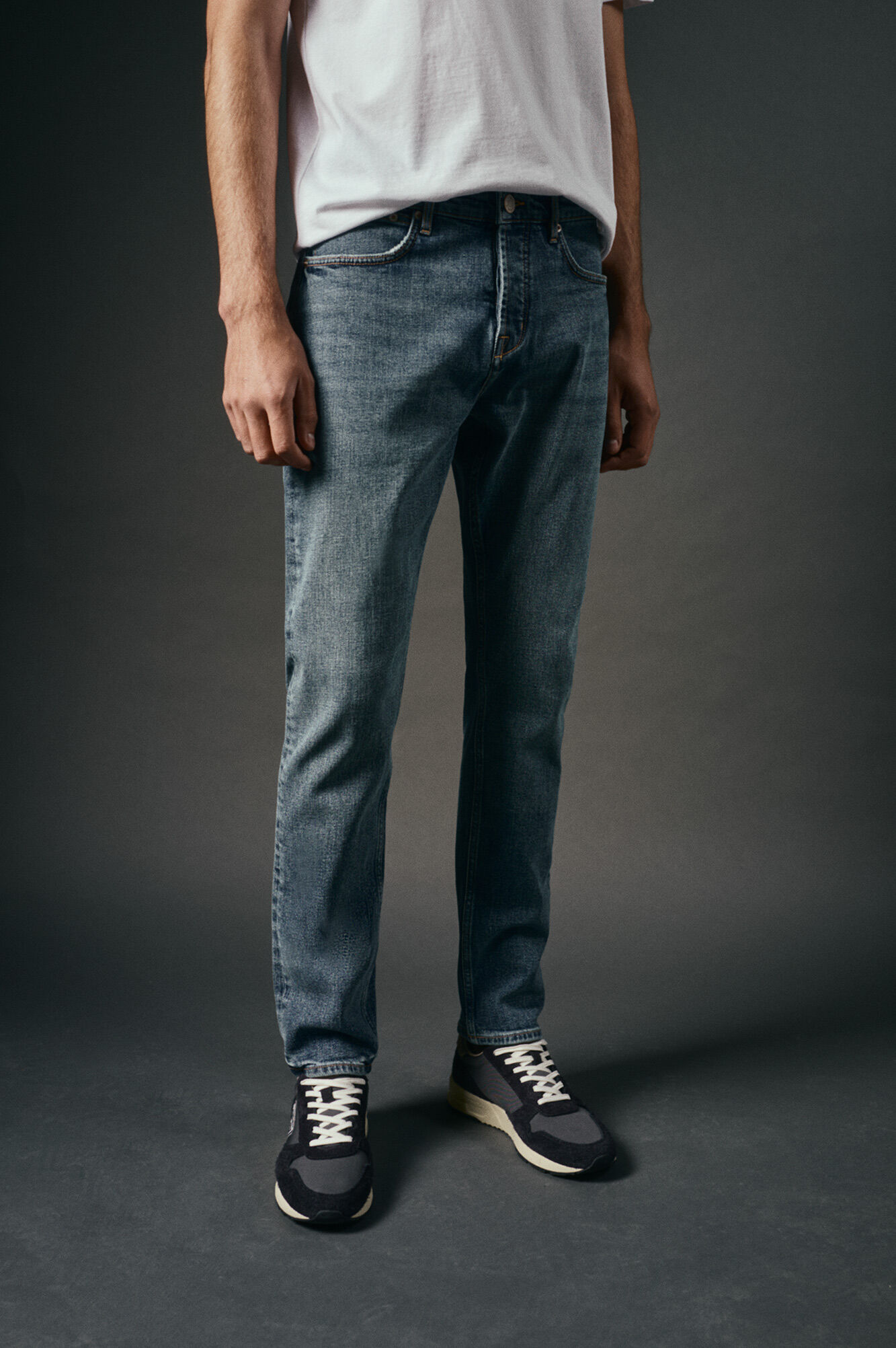 OOTO Jeans corte ajustado