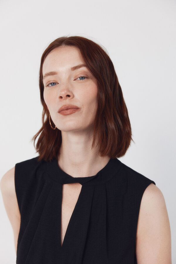 Cortefiel Cropped teardrop top Black